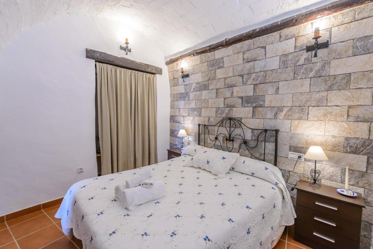 Holiday Home El Pilarillo Piscina Compartida Alcaucin Luaran gambar