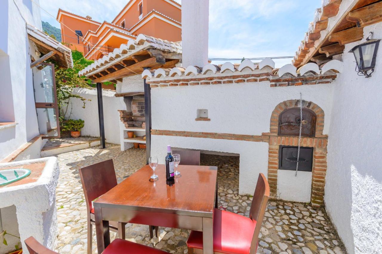 Holiday Home El Pilarillo Piscina Compartida Alcaucin Luaran gambar